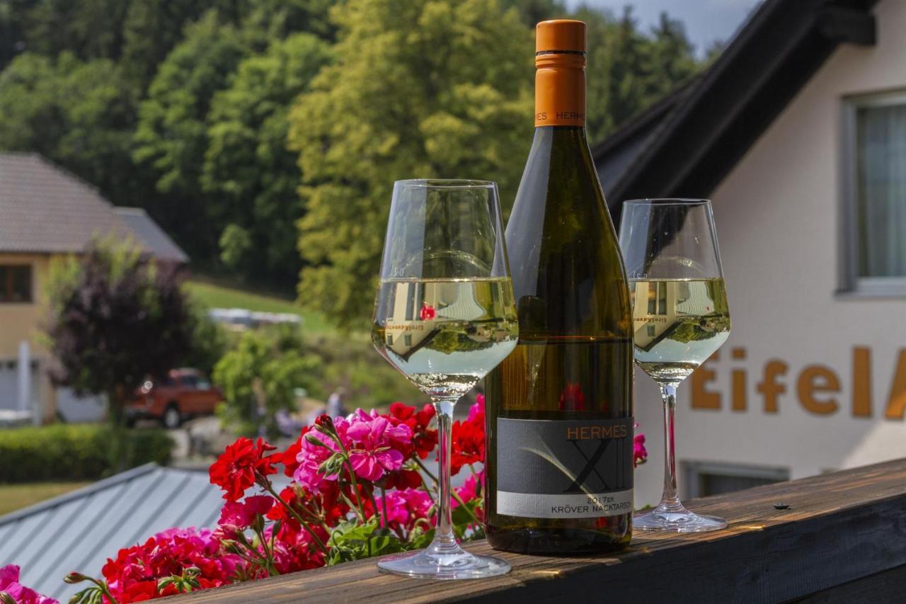 Appartementhaus Eifeladventures Berlingen Esterno foto
