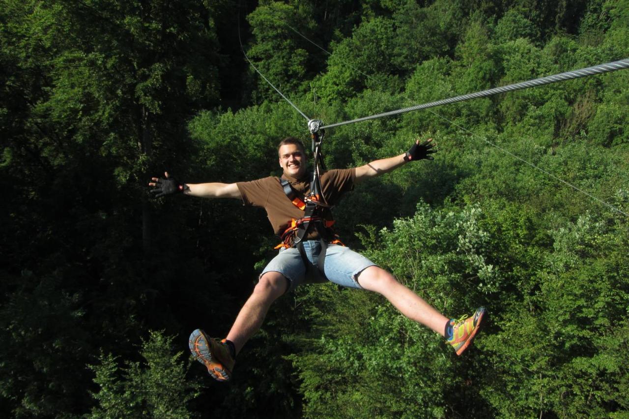 Appartementhaus Eifeladventures Berlingen Esterno foto